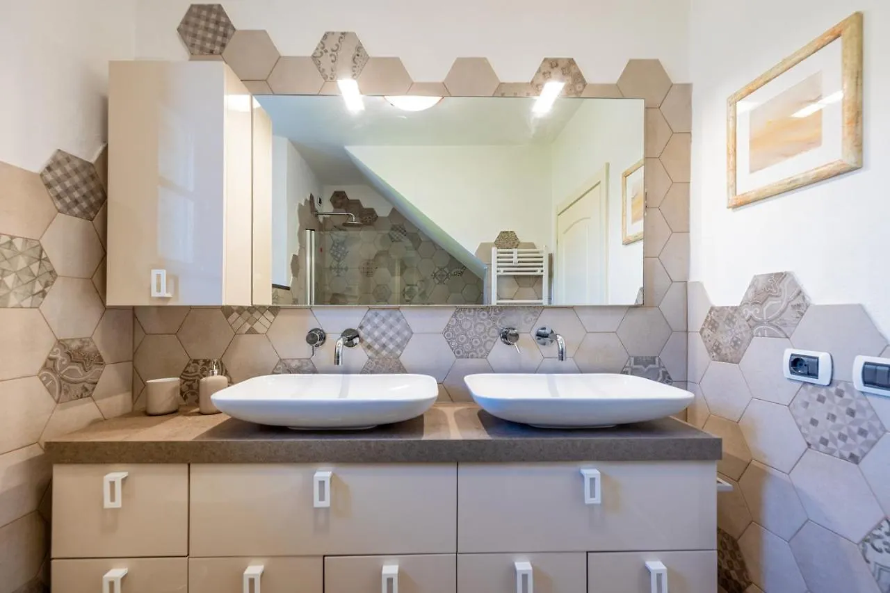 Villa Tipica Casa Antica Ligure - Ca' Del Ciliegio Calice Ligure
